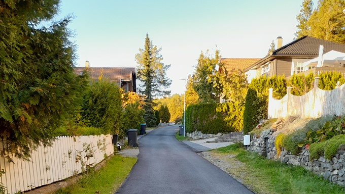 Ny asfalt i deler av Brennagrenda